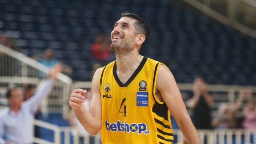 Το ευχαριστώ της Βασίλισσας στον Ξανθόπουλο!