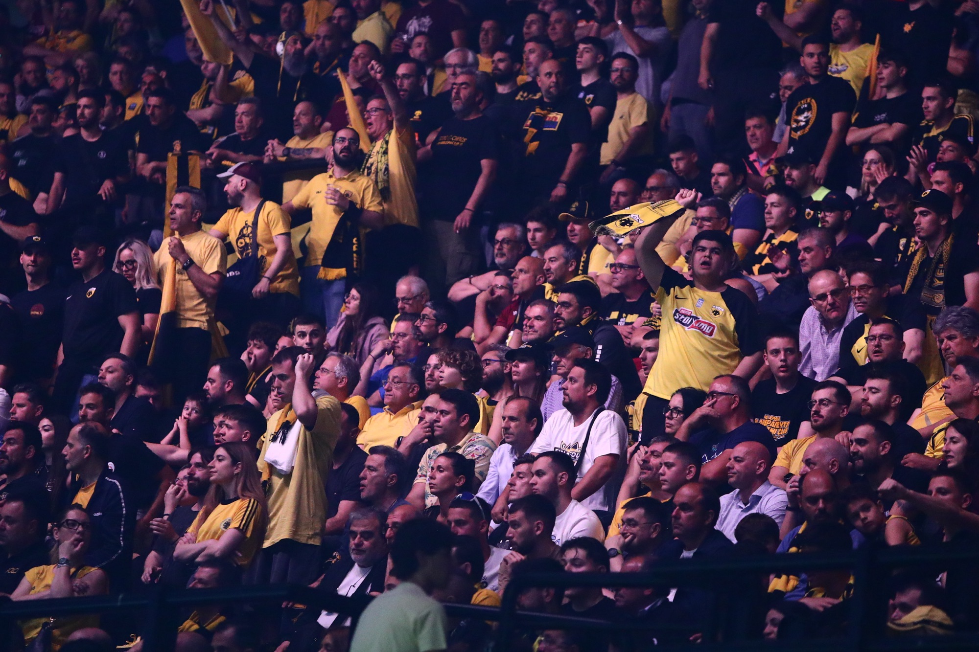 Η εντυπωσιακή ατμόσφαιρα στην SUNEL Arena (VIDEO)