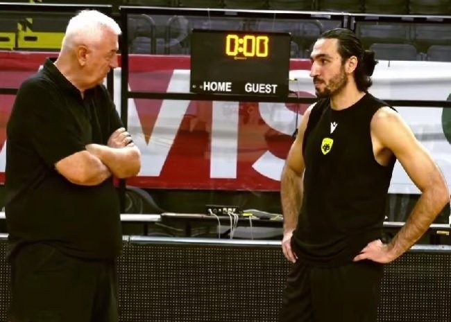 Κατσίβελης: «Μου άρεσε ο τρόπος προσέγγισης της ΑΕΚ, ο κόουτς Σάκοτα μου το έκανε εύκολο»