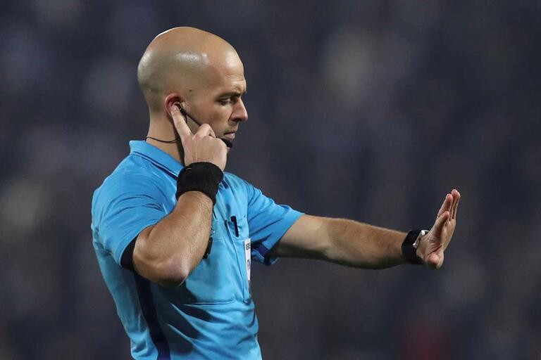 Ο διαιτητής του Τσέλιε – ΑΕΚ