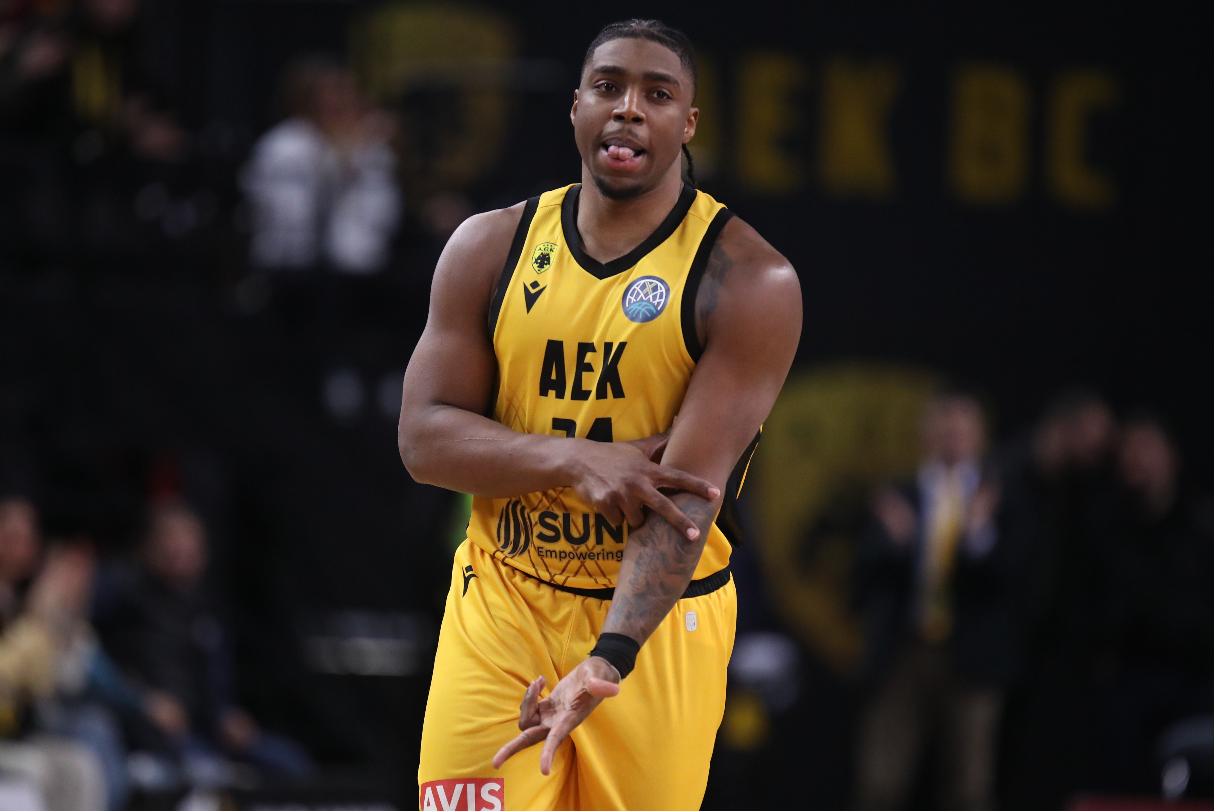 Συνεχίζει το βιολί της η «Βασίλισσα» – Νέα νίκη επί της Τόφας και παραμονή στην κορυφή!