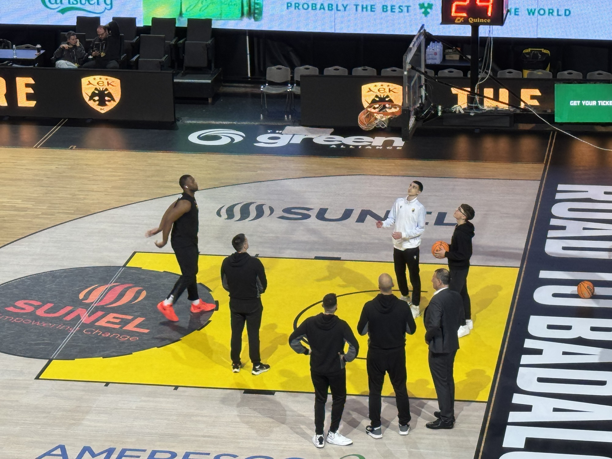 Η 12αδα της «Βασίλισσας» (ΦΩΤΟ)